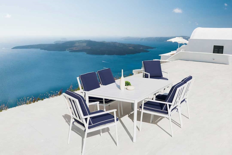 It adopts a refreshing design that collocates a white frame with blue cushions, making you calm down and enjoying a relaxed time. The white aluminum frame combined with navy blue cushions conforms to the modern design conception. On the whole sofa set, the lines are clear and square, there're gaps between the aluminum tubes which is for drainage convenience.