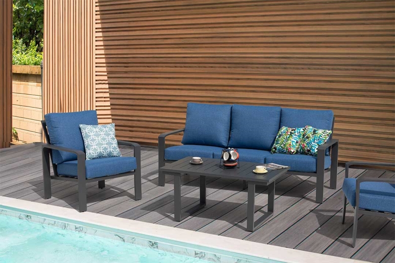 This 4-piece conversation set is made up of two single aluminum sofas, one three-seat sofa, and a coffee table. It is up to your preference to arrange them, creating an unique space for your patio time.