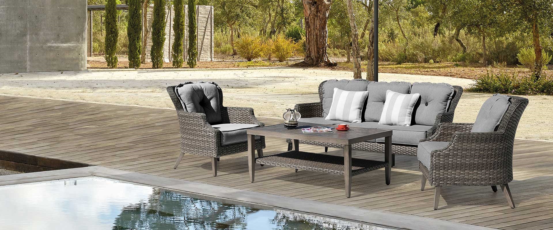 Tenaya 4-Piece Wicker Sofa Set with Stationary Chairs